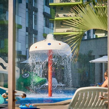 Sunfest Aparthotel Pool & Spa Mamaia Nord ナボダリ エクステリア 写真