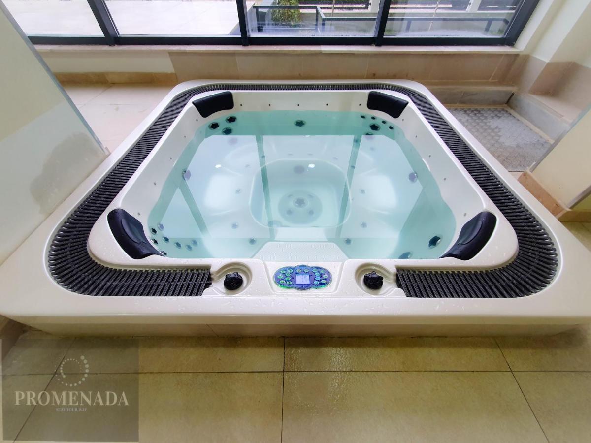 Sunfest Aparthotel Pool & Spa Mamaia Nord ナボダリ エクステリア 写真