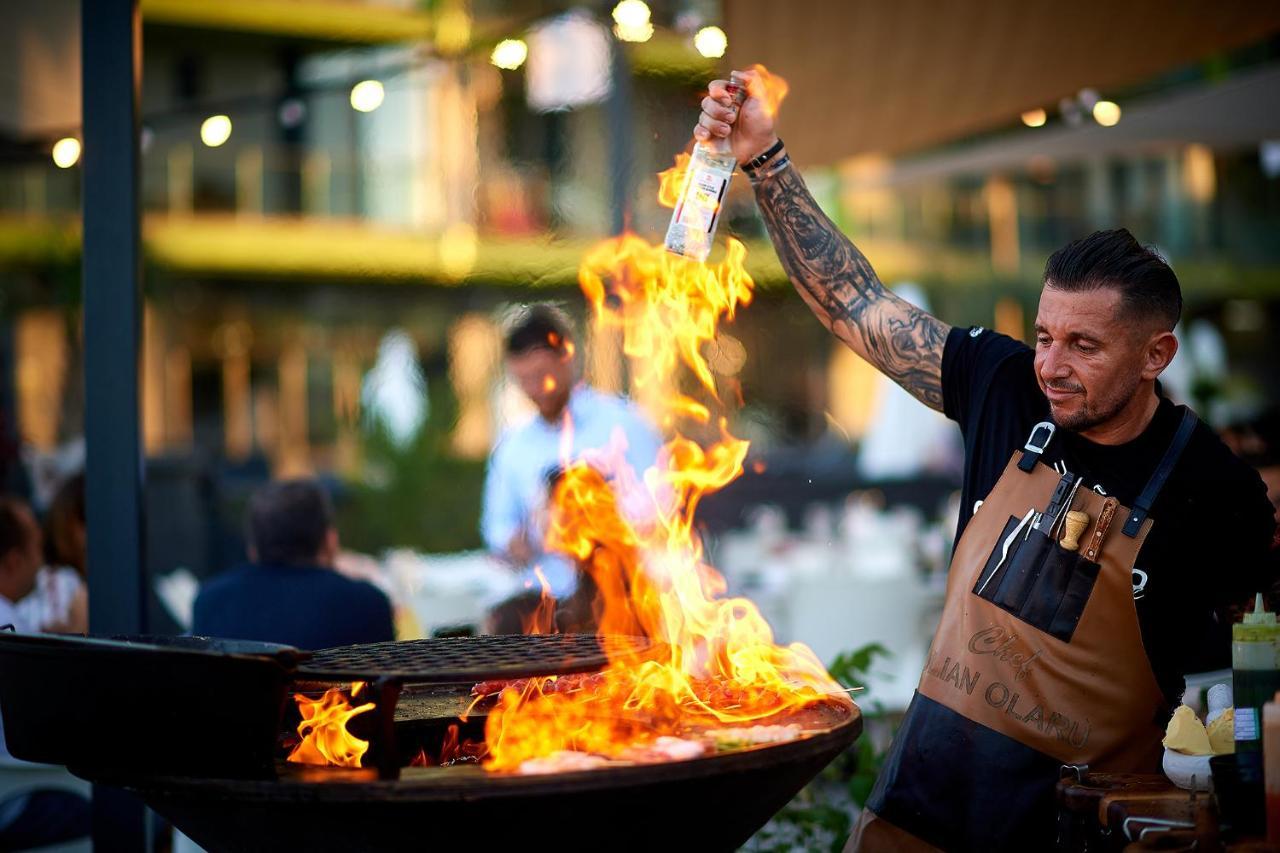 Sunfest Aparthotel Pool & Spa Mamaia Nord ナボダリ エクステリア 写真